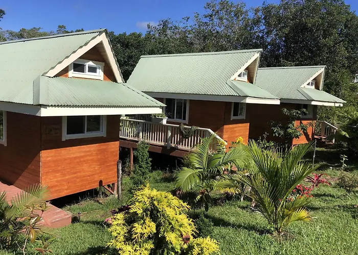 Kikala Waterfall Lodge